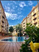 The Berlian Guesthouse - Two beedroom Apartment with Pool View - B&B