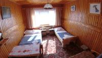 Dreibettzimmer mit eigenem externen Bad