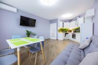 Квартира у будинку з Власним бомбосховищем біля жд вокзалу 50 м2 - Bed and Breakfast Kyiv