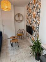 YellowHouse - CosyHouseByJanna - B&B Châtellerault