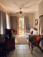 B&B Port Elizabeth - Summerstrand Beach Lodge - Bed and Breakfast Port Elizabeth