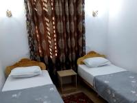 Chambre Lits Jumeaux avec Salle de Bains