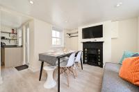 Homey Downtown Brighton Two Bedroom Townhouse Near Sea Front, up to 7 guests - B&B