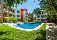 B&B Cancún - Cancun Airport Condo Hotel Apartment with pool and security - Bed and Breakfast Cancún