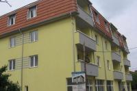 Apartment "PERLA LUX" 4 STARS by Central park included FREE Wi-Fi & Parking & Kitchen & Washing mashine & Keyless code entry & Hidden terrace - Ferienwohnung