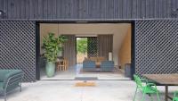 La Maison dans l'Airial, maison d'architecte en pleine nature, PISCINE - B&B
