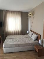 Camera Matrimoniale Deluxe (2 Adulti + 1 Bambino) 