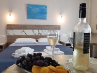 La MER Rooms Peraia - B&B Peraía