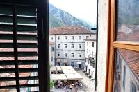 Cozy 2 Bedroom Apartment in Antique Bizanti Palace - B&B Cattaro