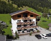 B&B Holzgau - Pension Alpenperle - Bed and Breakfast Holzgau