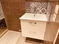 Appartement 2 chambres avec parking privé gratuit - B&B Digione