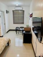 Barcelona Unit Tagaytay Wifi/Netflix/Parking - Bed and Breakfast Tagaytay