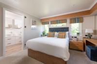 Saffron Lodge, 24 Roadford Lake Lodges - B&B Lifton