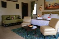 Suite Junior con vistas a la piscina 