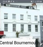 Immaculate luxury apartment 700 mtrs from the beach - Bed and Breakfast Bournemouth