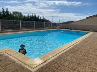 CAP SUD 83 APPART VUE MER 200m plages - B&B