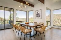 Stunning Views, Large Deck W/ Private Hiking Trail - B&B Sedona