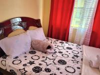 Budget Friendly Transient in Valley Golf - Bed and Breakfast Cainta