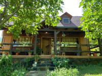 Agora Farmhouse - Bed and Breakfast