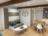 Le cocon blanc: T2 centre Ax neuf et équipé 8 pers - Chambres d’hôtes Ax-les-Thermes