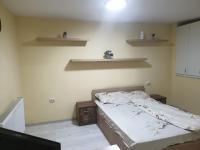 B&B Bucharest - Garsoniera 1 - Bed and Breakfast Bucharest