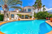 Luxury villa El Duque Ocean View - B&B