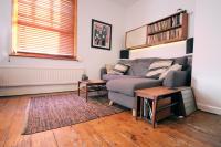 B&B London - Traditional Victorian 2 bed in cobbled street + mod cons - Full home - Bed and Breakfast London