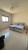 Chambre Double ou Lits Jumeaux avec Salle de Bains Commune
