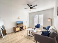 Golf Lover's CozySuites Kierland Commons - B&B