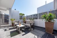 Luxury Beachfront Apartment in Eden on the Bay 191- 2 bedroom - B&B