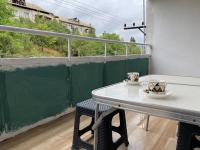 Lovely 2-bedroom apartment near AYB school - Chambres d’hôtes Dilidjan