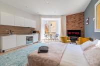 SPACIEUX STUDIO HAUT PLAFOND PROCHE MONACO - Bed and Breakfast Beausoleil