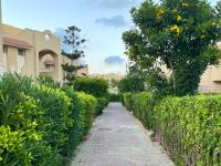 52H Green leaves Village, families & couples only - B&B