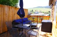 Yellowstone Treasure Guesthouses on the River - B&B Gardiner