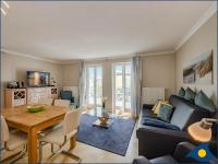 Appartamento con 2 Camere da Letto e Balcone