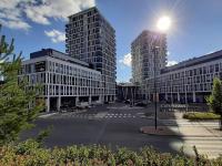 City Apartment with lake view and free parking - Bed and Breakfast