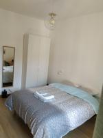 STUDIO CANNES A 5 MN A PIED DE LA GARE TOUT CONFORT AVEC BALCON - B&B Cannes