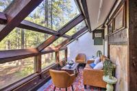 Woodsy Flagstaff Hideaway with Deck and Sunroom! - B&B Mountainaire
