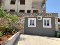 B&B Supetar - Apartments with a parking space Supetar, Brac - 19013 - Bed and Breakfast Supetar
