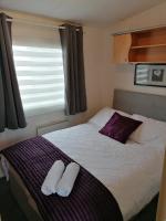 B&B Launceston - CORNWALL CORNWALL CHAPMANSWELL CARAVAN HOLIDAY PARK -A 30 Bed and breakfast B & B - Bed and Breakfast Launceston