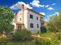 B&B Fažana - Apartments with a parking space Valbandon, Fazana - 19685 - Bed and Breakfast Fažana