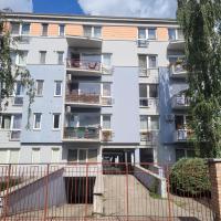 Lovely Apartment Near City Center (w/ Parking) - Ferienwohnung