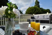 B&B Barmby on the Moor - Elegant Lodge with Hot Tub - Bed and Breakfast Barmby on the Moor