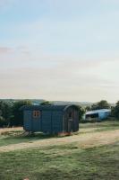 B&B Bideford - Stunning Shepherd's Hut Retreat North Devon - Bed and Breakfast Bideford