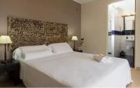 Chambre Double ou Lits Jumeaux avec Salle de Bains Privative