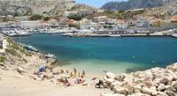 LA FLIBUSTE DES GOUDES Villa de charme, Jardin et Vue Mer au Cœur des Calanques - Chambres d'hôtes Marseille