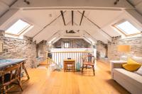 Stunning Converted Granary in Heart of St Davids - B&B