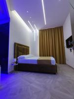 King Room with Spa Bath