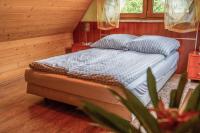 Apartment with Mountain View