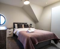 Three bed apartment sleeps 5 in botanic - B&B Belfast